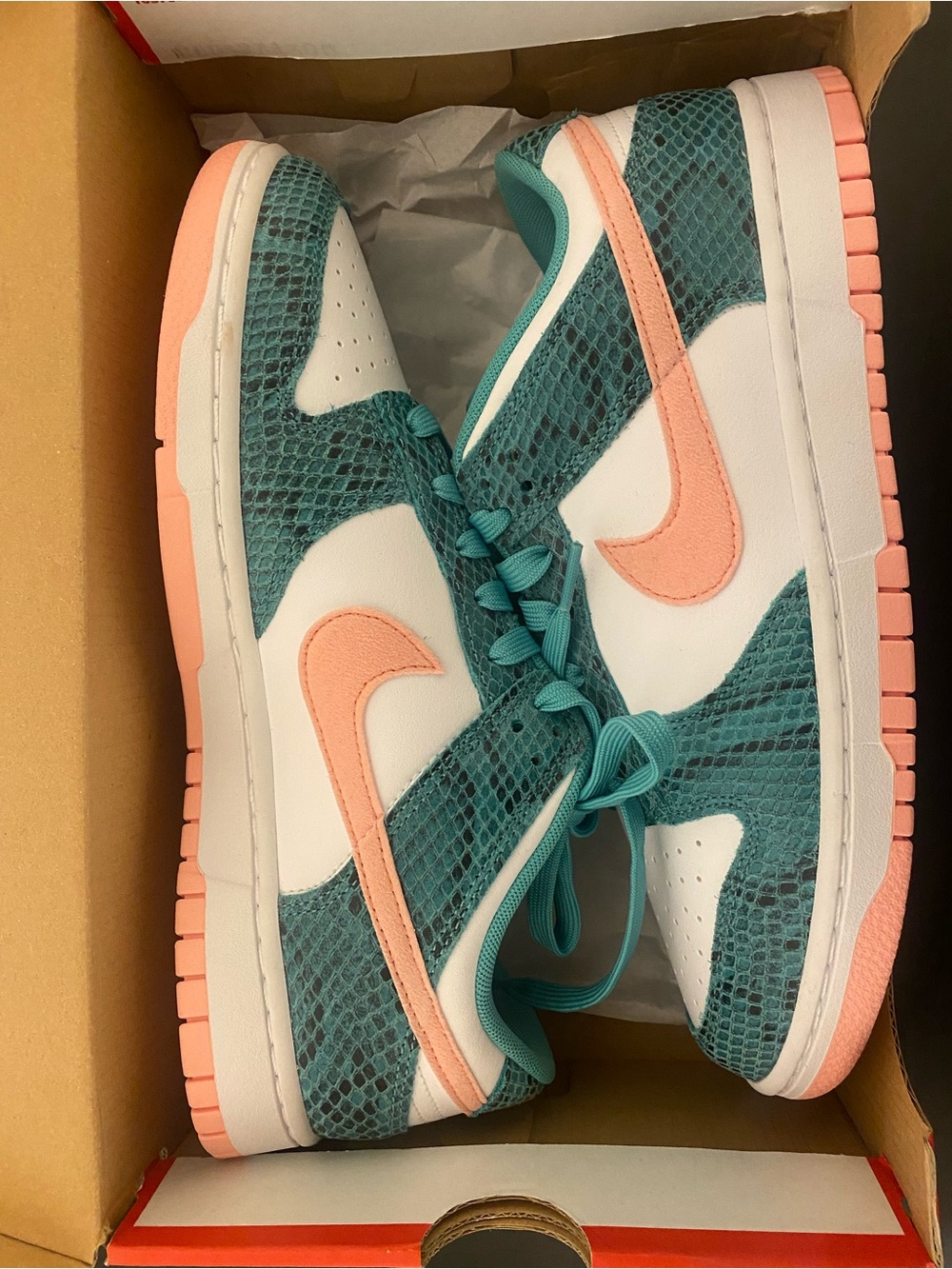 Nike Dunk Low Snakeskin White Green Sneakers Men’s Size 9.5 New With Box